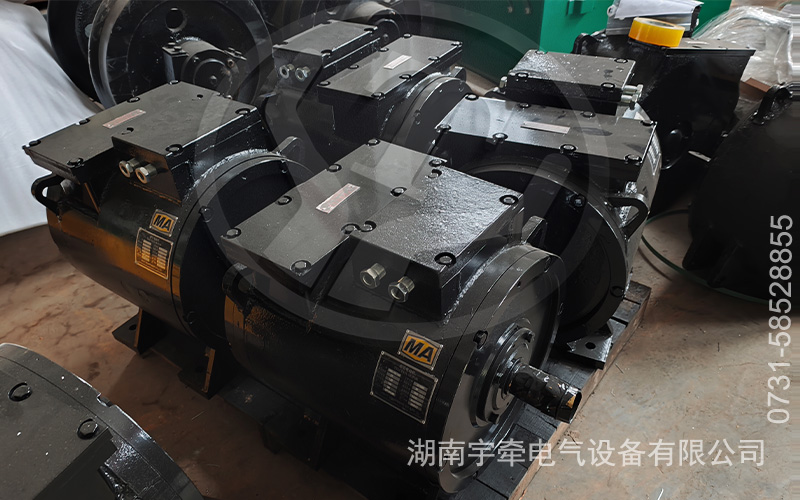 礦用井下電機(jī)車配件出口海外 1.jpg